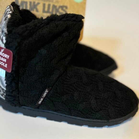 Muk Luks Women's Black Comfort Slippers Size 7/8 Medium - Picture 4 of 4